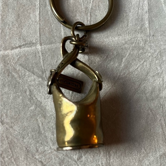 Vintage COACH duffle sac keychain. - Picture 6 of 7